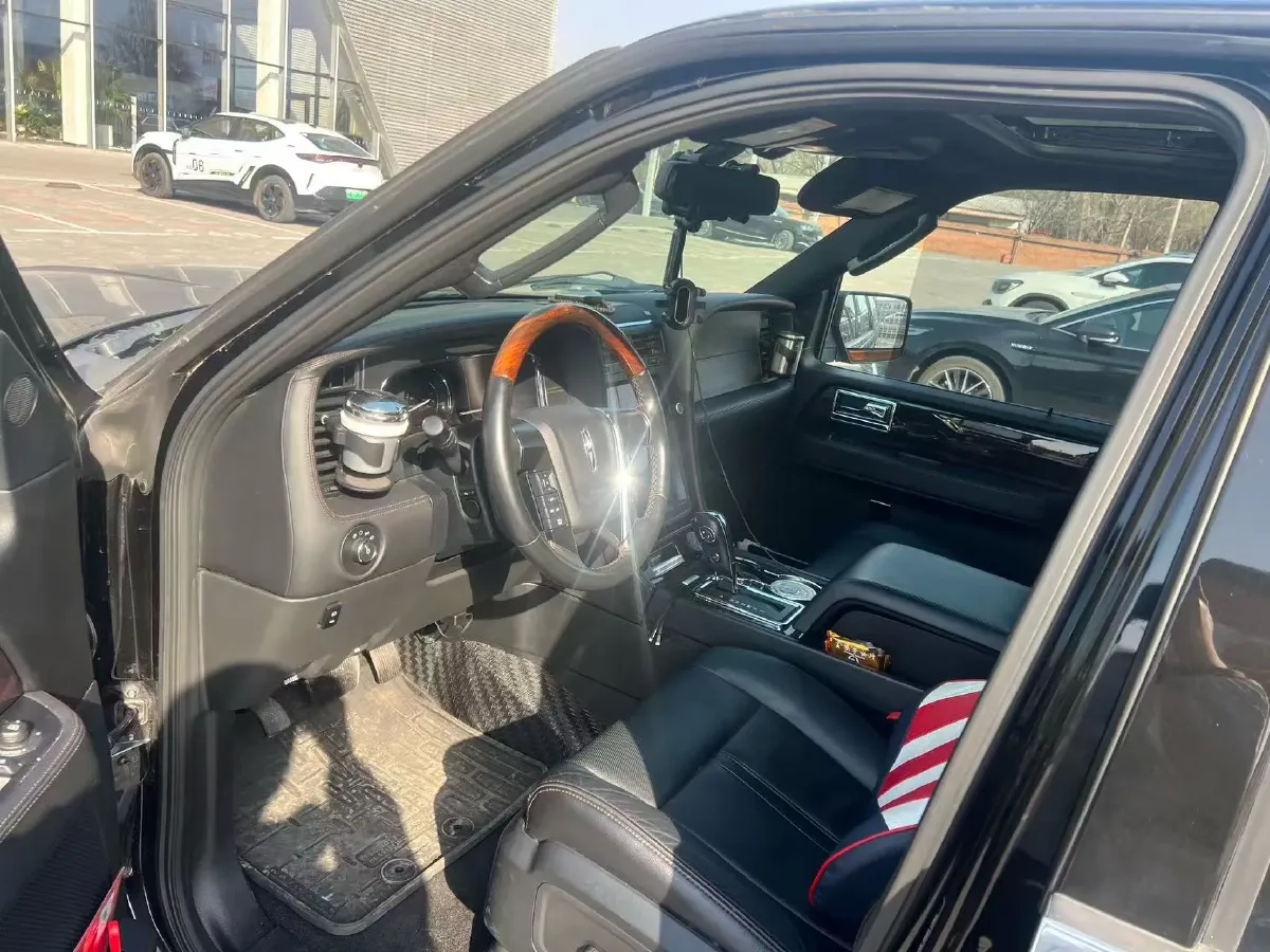 2017 Lincoln Navigator 3.5T 355HP V6 6AT,autocango,china used car exporter,china ev exporter,chinese used car exporter,chinese used ev exporter