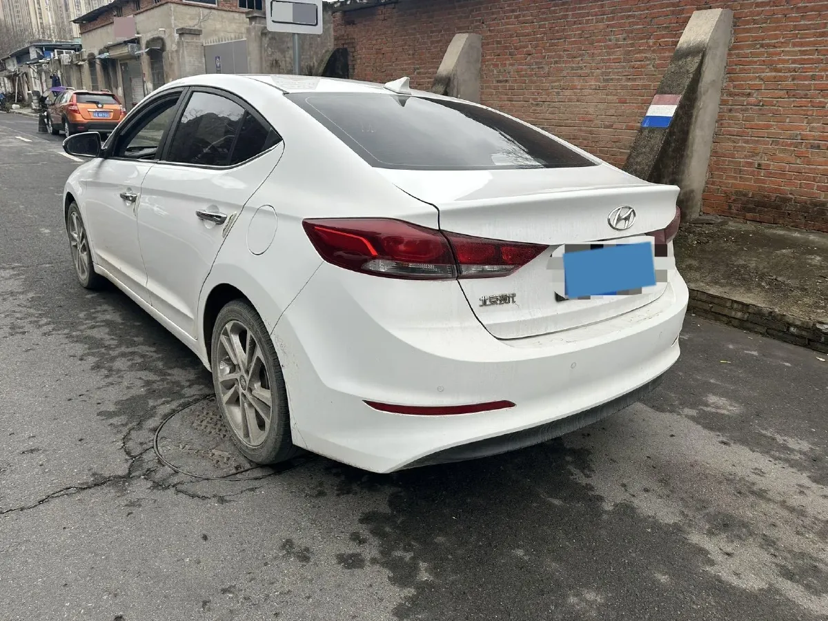 2016 Hyundai Elantra 1.6L 130HP L4 6AT,autocango,china used car exporter,china ev exporter,chinese used car exporter,chinese used ev exporter