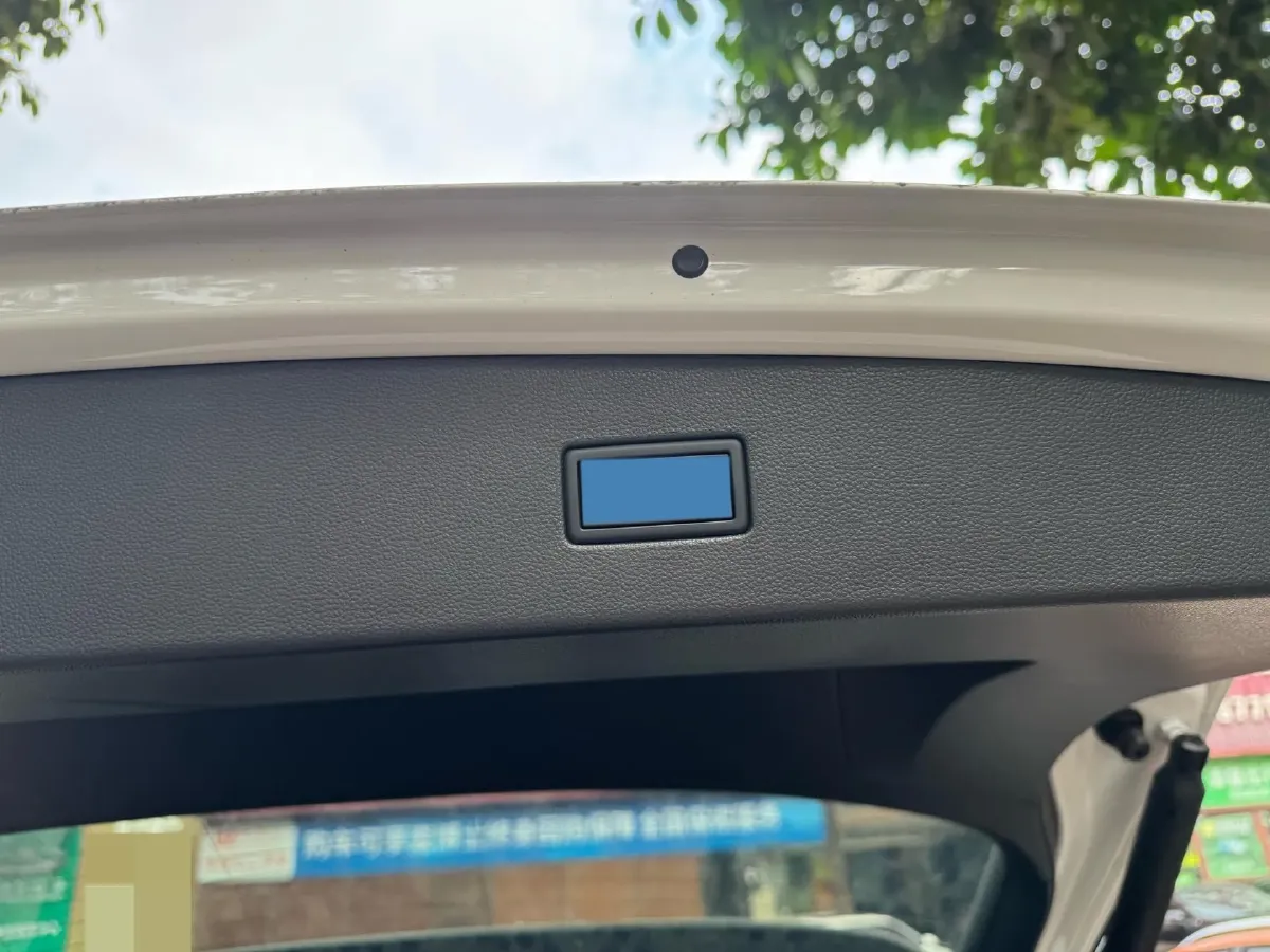 2024 Volkswagen Tiguan L 2.0T 220HP L4 7DCT,autocango,china used car exporter,china ev exporter,chinese used car exporter,chinese used ev exporter