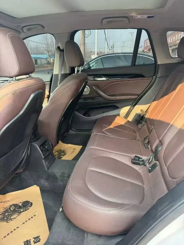 2021 BMW X1 2.0T 192HP L4 7DCT,autocango,china used car exporter,china ev exporter,chinese used car exporter,chinese used ev exporter