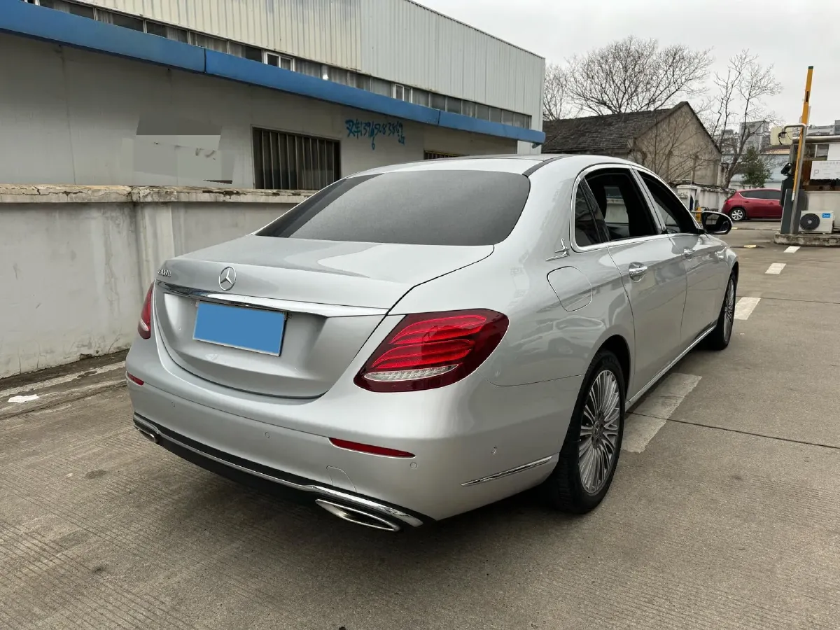 2020 Mercedes-Benz E Class 2.0T 258HP L4 9AT,autocango,china used car exporter,china ev exporter,chinese used car exporter,chinese used ev exporter