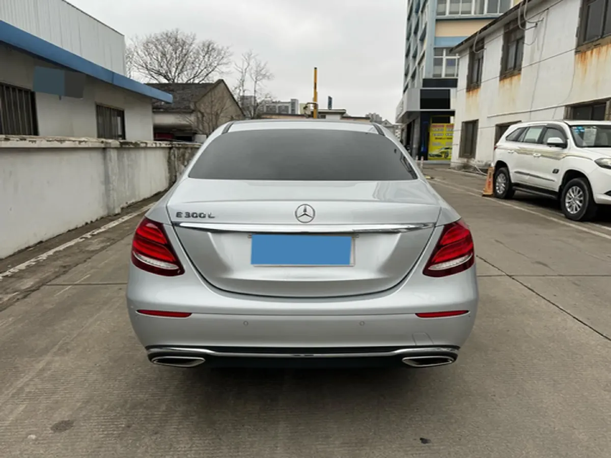 2020 Mercedes-Benz E Class 2.0T 258HP L4 9AT,autocango,china used car exporter,china ev exporter,chinese used car exporter,chinese used ev exporter
