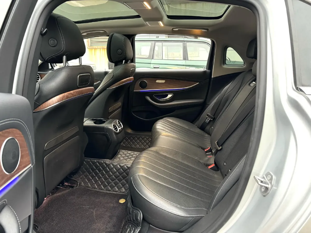 2020 Mercedes-Benz E Class 2.0T 258HP L4 9AT,autocango,china used car exporter,china ev exporter,chinese used car exporter,chinese used ev exporter