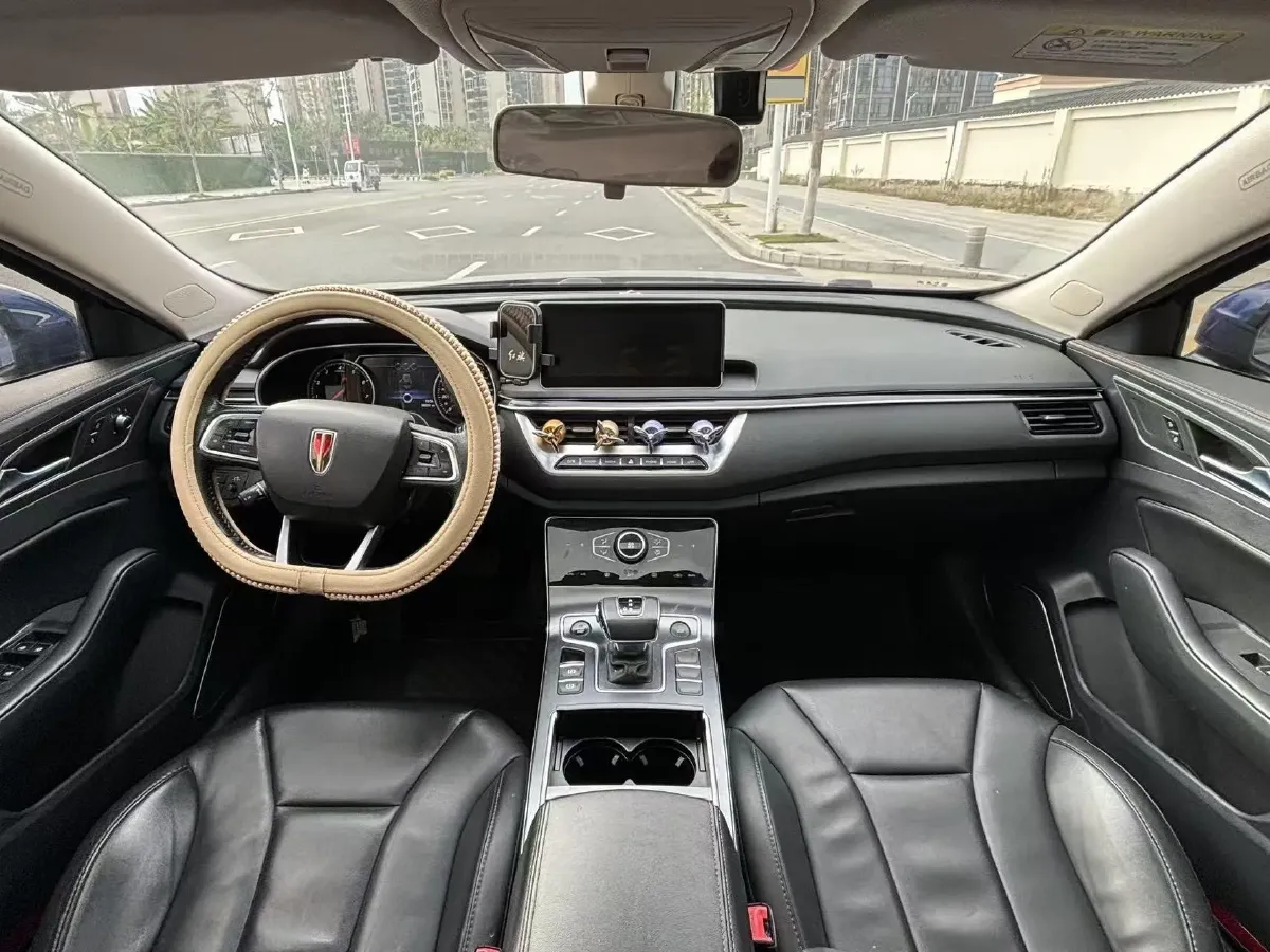 2022 HongQi H5 1.5T 169HP L4 7DCT,autocango,china used car exporter,china ev exporter,chinese used car exporter,chinese used ev exporter