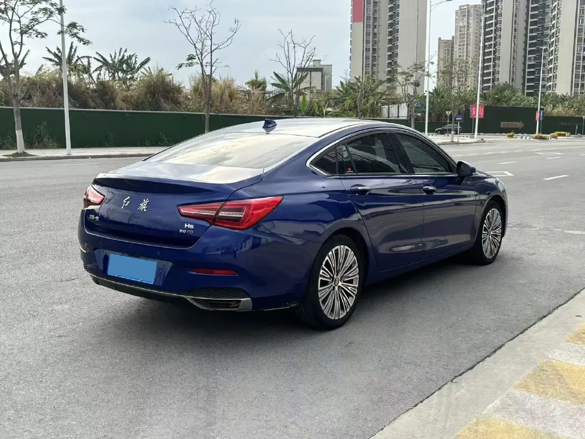 2022 HongQi H5 1.5T 169HP L4 7DCT,autocango,china used car exporter,china ev exporter,chinese used car exporter,chinese used ev exporter