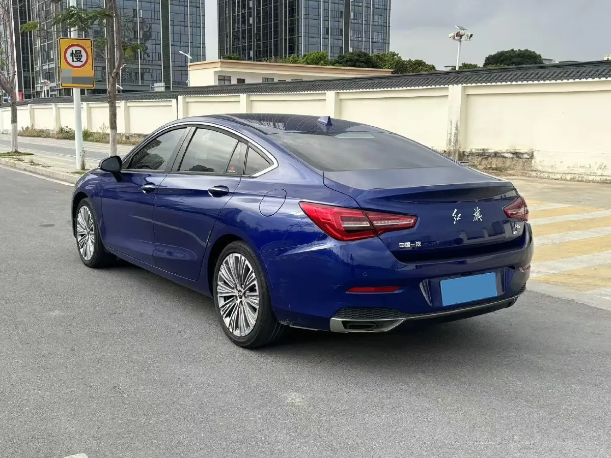 2022 HongQi H5 1.5T 169HP L4 7DCT,autocango,china used car exporter,china ev exporter,chinese used car exporter,chinese used ev exporter
