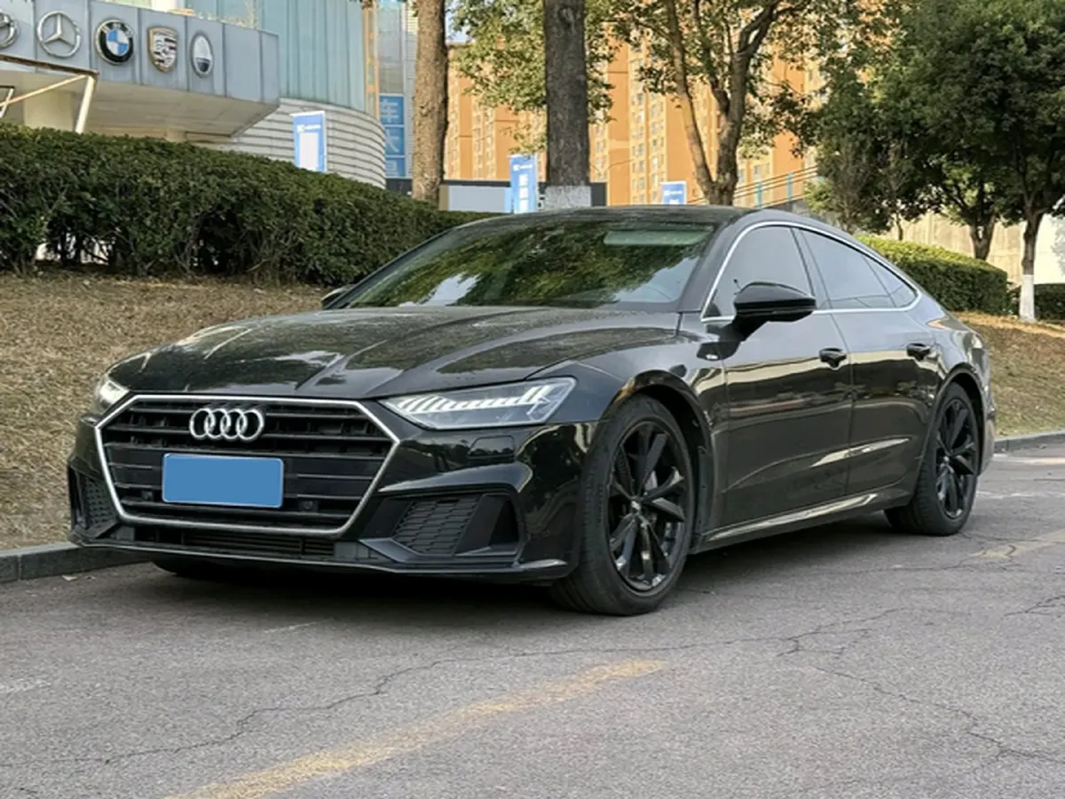 2021 Audi A7 2.0T 190HP L4 7DCT,autocango,china used car exporter,china ev exporter,chinese used car exporter,chinese used ev exporter