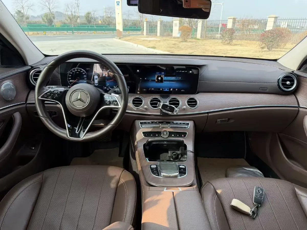 2022 Mercedes-Benz E Class 2.0T 258HP L4 9AT,autocango,china used car exporter,china ev exporter,chinese used car exporter,chinese used ev exporter