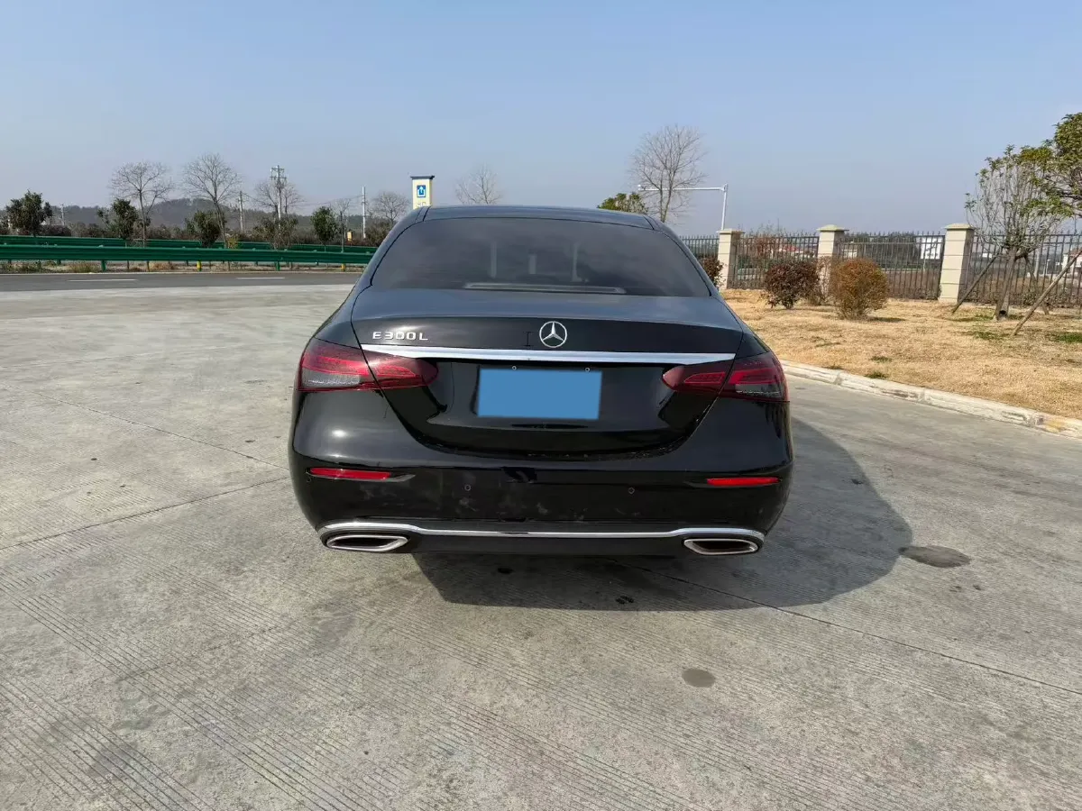 2022 Mercedes-Benz E Class 2.0T 258HP L4 9AT,autocango,china used car exporter,china ev exporter,chinese used car exporter,chinese used ev exporter