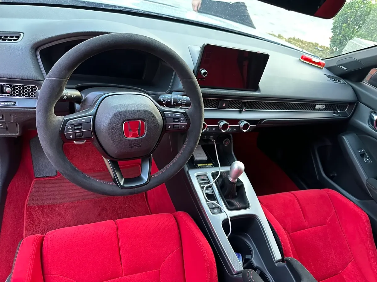 2023 Honda Civic 2.0T 300HP L4 6MT,autocango,china used car exporter,china ev exporter,chinese used car exporter,chinese used ev exporter