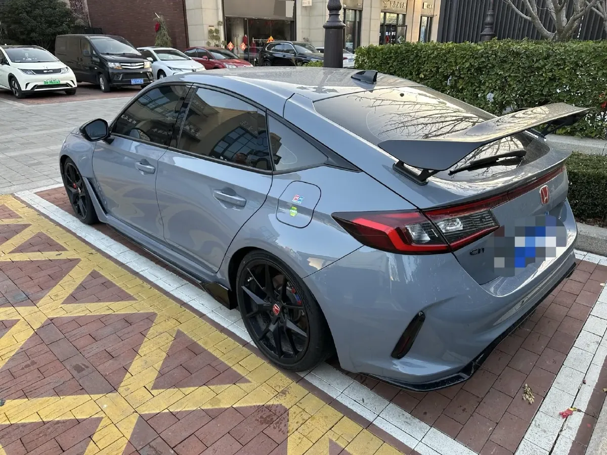 2023 Honda Civic 2.0T 300HP L4 6MT,autocango,china used car exporter,china ev exporter,chinese used car exporter,chinese used ev exporter