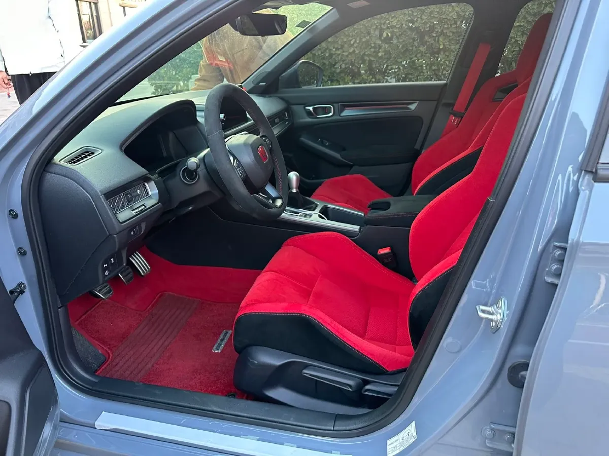 2023 Honda Civic 2.0T 300HP L4 6MT,autocango,china used car exporter,china ev exporter,chinese used car exporter,chinese used ev exporter