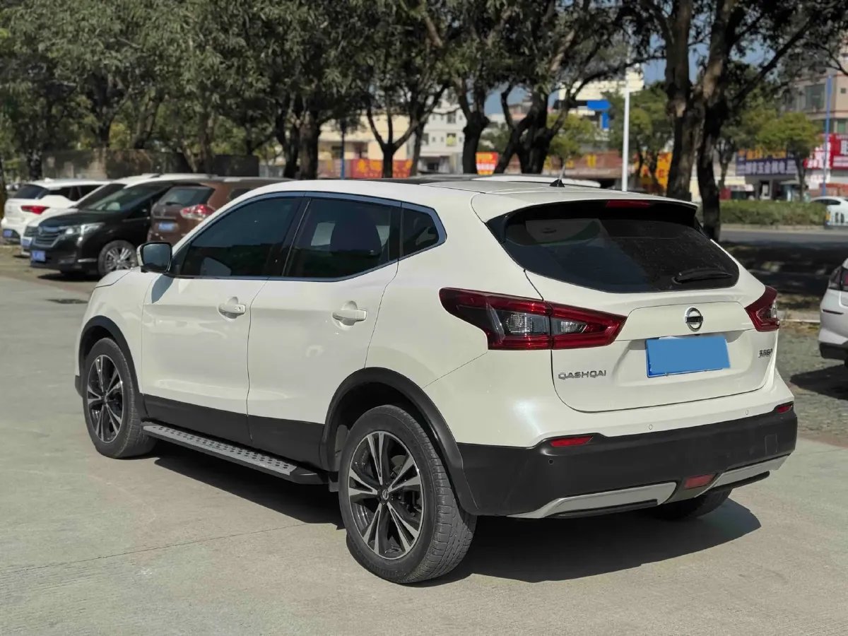 2021 Nissan Qashqai 2.0L 151HP L4 CVT,autocango,china used car exporter,china ev exporter,chinese used car exporter,chinese used ev exporter