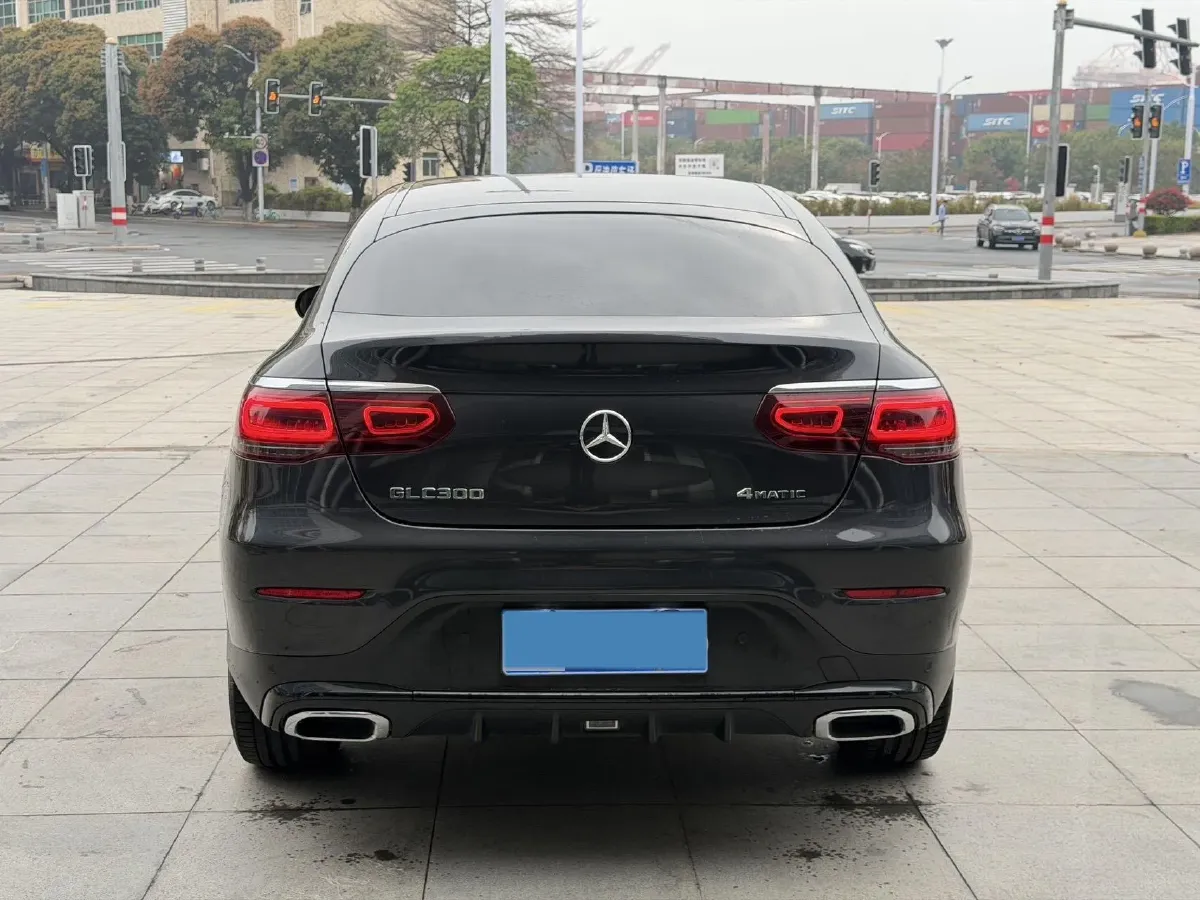 2020 Mercedes-Benz GLC Coupe 2.0T 197HP L4 9AT,autocango,china used car exporter,china ev exporter,chinese used car exporter,chinese used ev exporter
