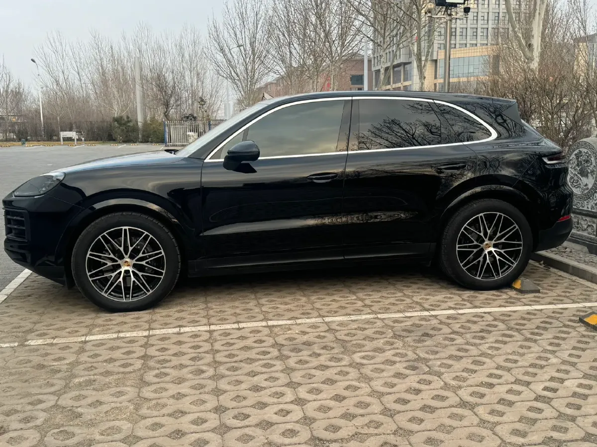 2024 Porsche Cayenne 3.0T 354HP V6 8AT,autocango,china used car exporter,china ev exporter,chinese used car exporter,chinese used ev exporter