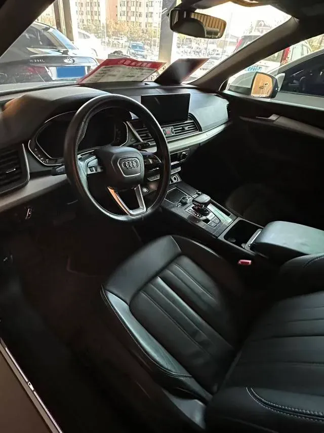 2018 Audi Q5L 2.0T 190HP L4 7DCT,autocango,china used car exporter,china ev exporter,chinese used car exporter,chinese used ev exporter