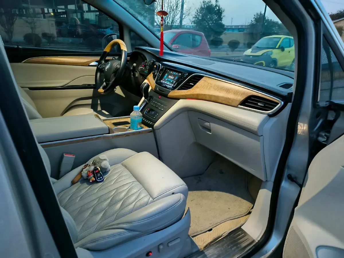 2018 Buick GL8 2.0T 260HP L4 6AT,autocango,china used car exporter,china ev exporter,chinese used car exporter,chinese used ev exporter