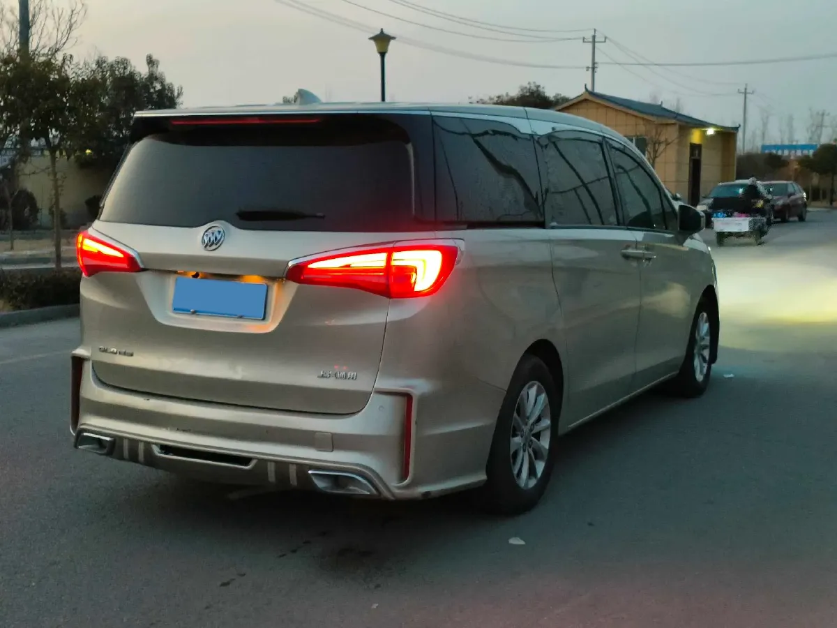 2018 Buick GL8 2.0T 260HP L4 6AT,autocango,china used car exporter,china ev exporter,chinese used car exporter,chinese used ev exporter