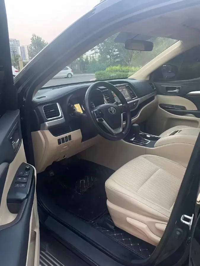 2018 Toyota Highlander 2.0T 220HP L4 6AT,autocango,china used car exporter,china ev exporter,chinese used car exporter,chinese used ev exporter