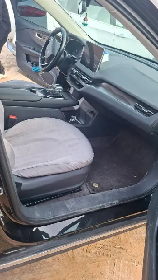 2024 HongQi E-QM5 BEV 60KWH,autocango,china used car exporter,china ev exporter,chinese used car exporter,chinese used ev exporter