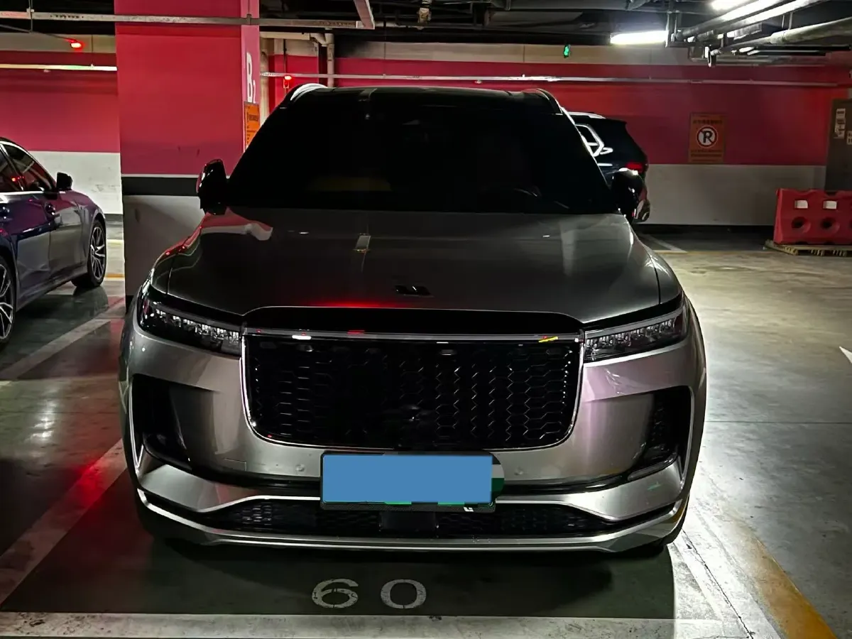 2021 Li ONE Range Extended 131HP REEV 40.5KWH,autocango,china used car exporter,china ev exporter,chinese used car exporter,chinese used ev exporter