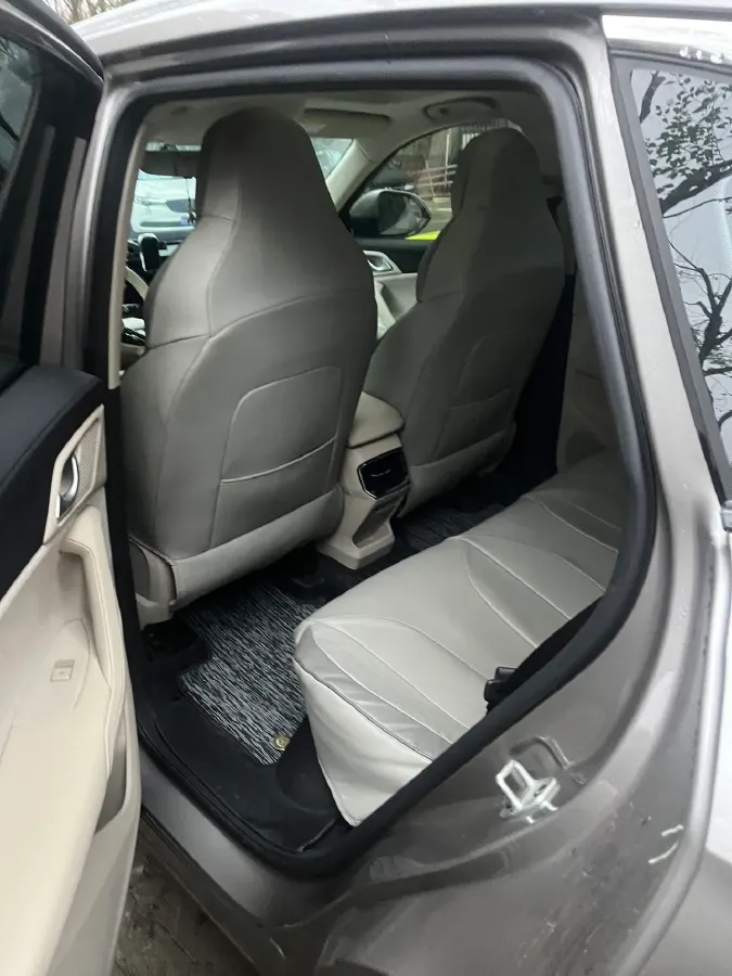 2024 Roewe D5X DMH 1.5T 150HP L4 2DHT PHEV 21.4KWH,autocango,china used car exporter,china ev exporter,chinese used car exporter,chinese used ev exporter