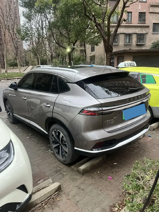 2024 Roewe D5X DMH 1.5T 150HP L4 2DHT PHEV 21.4KWH,autocango,china used car exporter,china ev exporter,chinese used car exporter,chinese used ev exporter