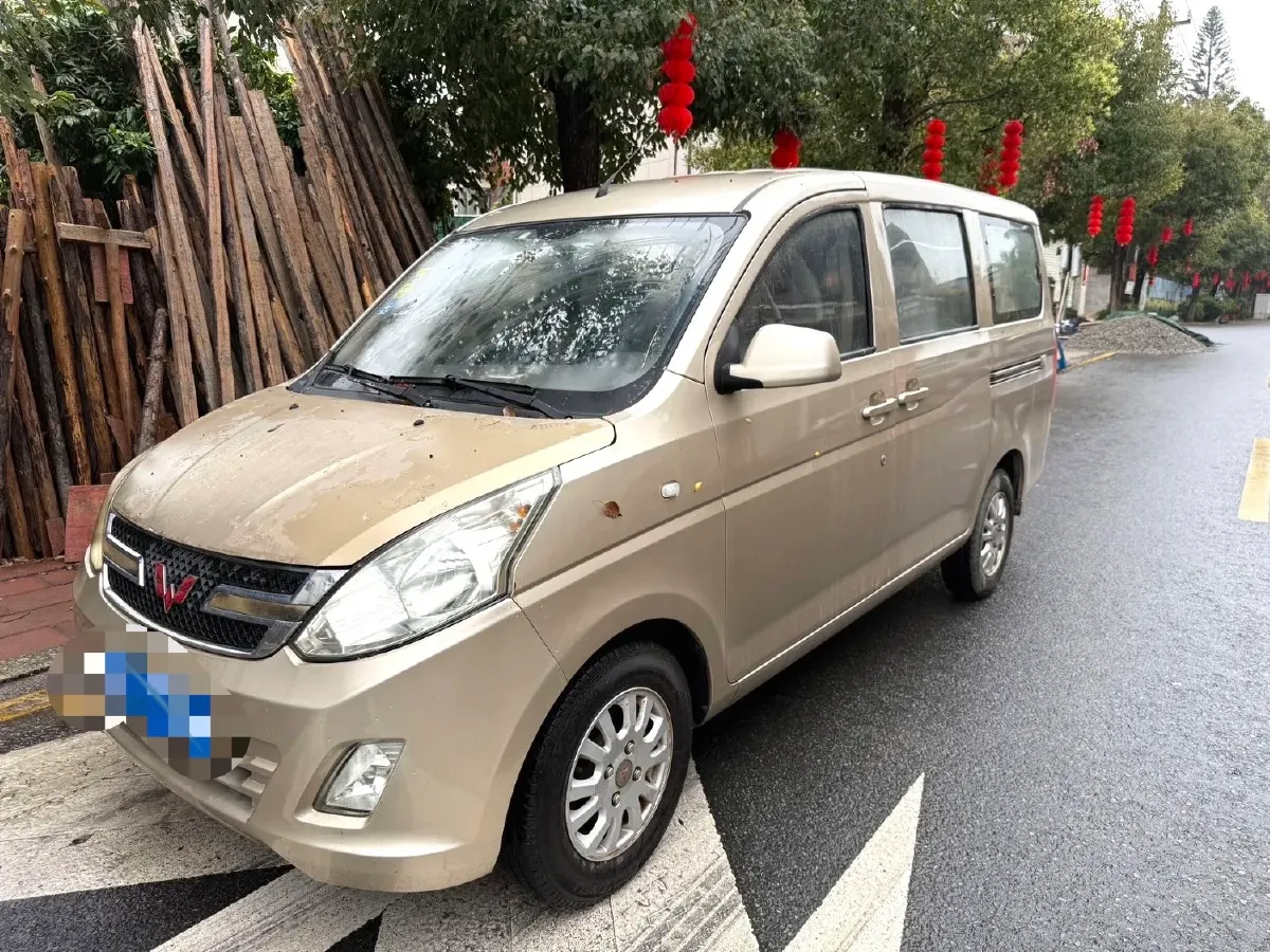 2016 BaoJun 310 1.2L 82HP L4 5MT,autocango,china used car exporter,china ev exporter,chinese used car exporter,chinese used ev exporter