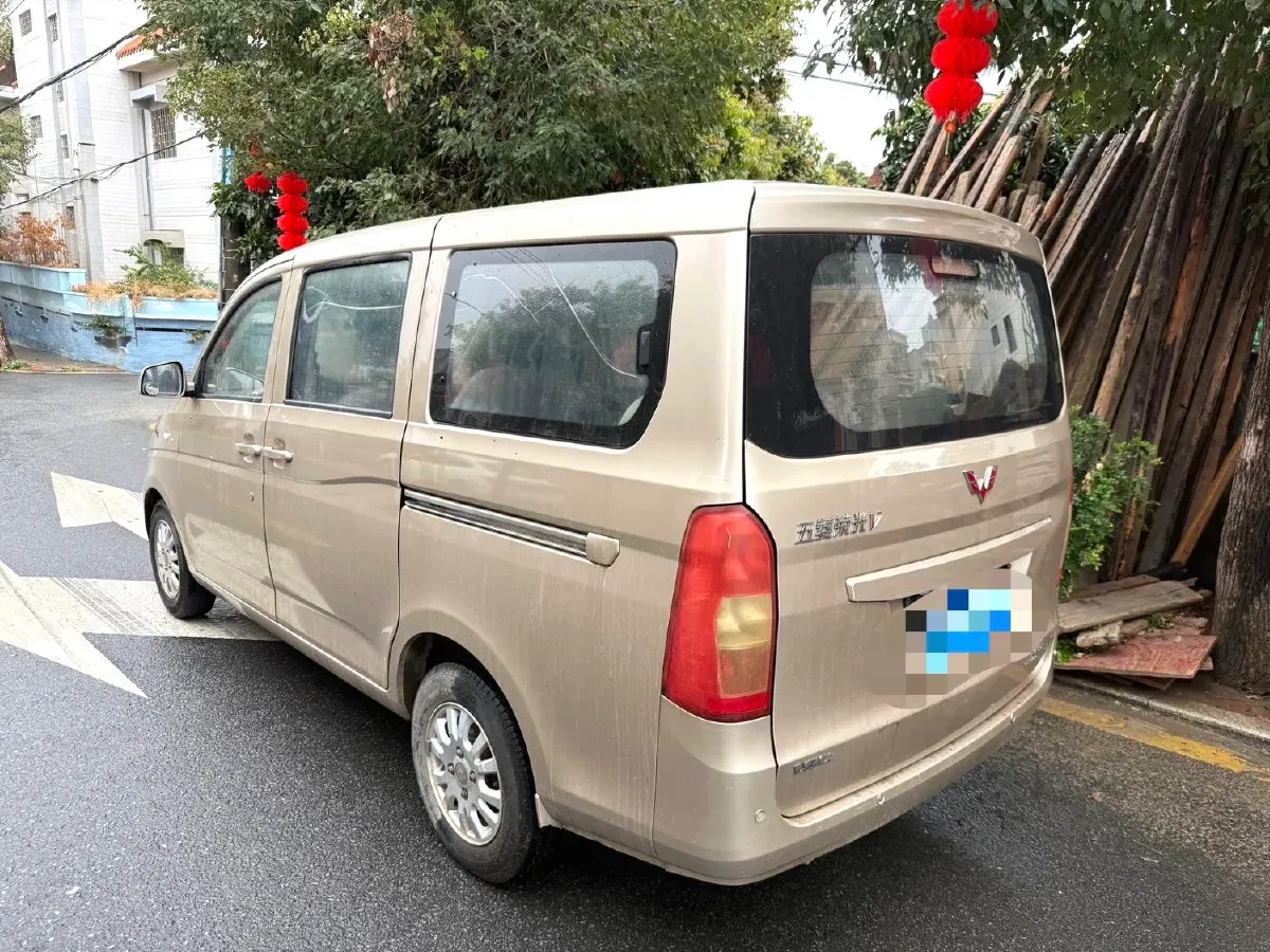 2016 BaoJun 310 1.2L 82HP L4 5MT,autocango,china used car exporter,china ev exporter,chinese used car exporter,chinese used ev exporter