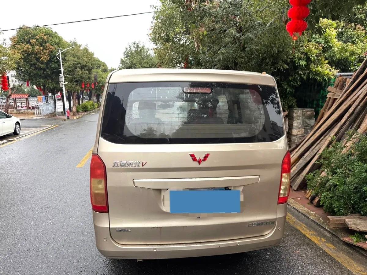 2016 BaoJun 310 1.2L 82HP L4 5MT,autocango,china used car exporter,china ev exporter,chinese used car exporter,chinese used ev exporter