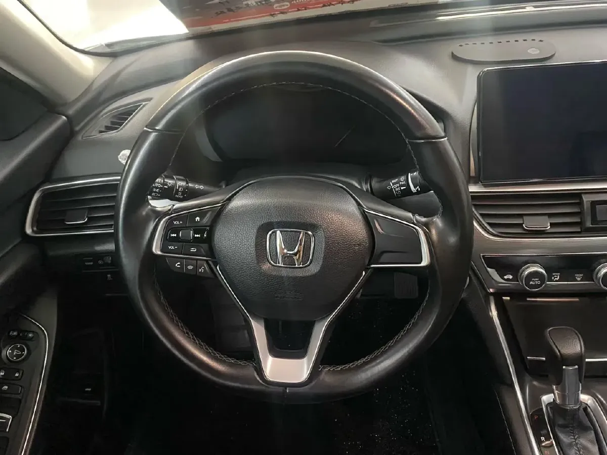 2022 Honda Accord 1.5T 194HP L4 CVT,autocango,china used car exporter,china ev exporter,chinese used car exporter,chinese used ev exporter