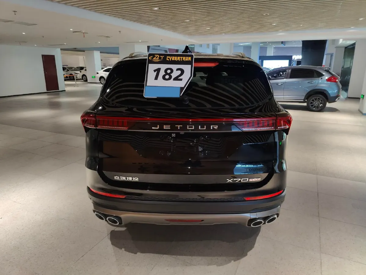 2023 ChangAn Oshan X7 Plus 1.5T 188HP L4 7DCT,autocango,china used car exporter,china ev exporter,chinese used car exporter,chinese used ev exporter