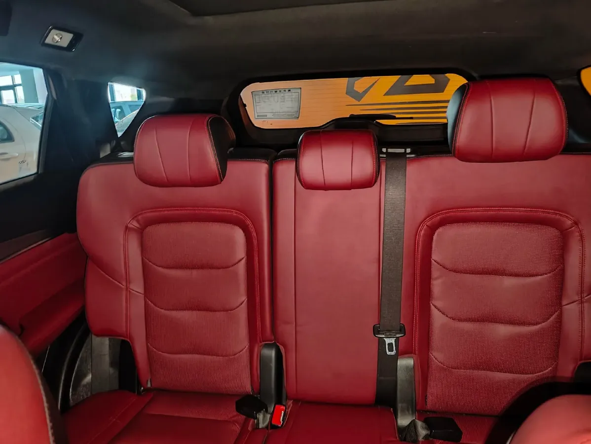 2023 ChangAn Oshan X7 Plus 1.5T 188HP L4 7DCT,autocango,china used car exporter,china ev exporter,chinese used car exporter,chinese used ev exporter