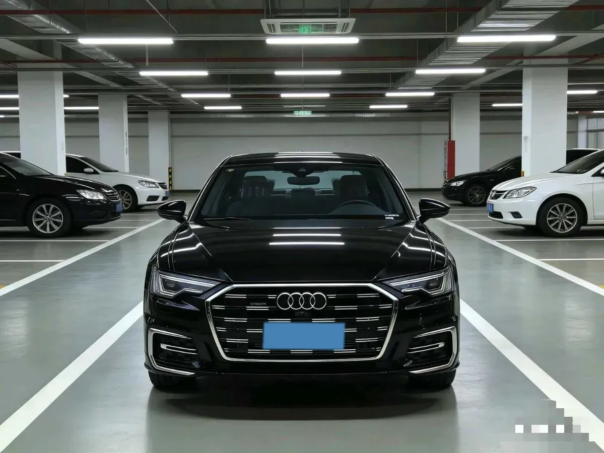 2026 Audi A6L 2.0T 245HP L4 7DCT,autocango,china used car exporter,china ev exporter,chinese used car exporter,chinese used ev exporter