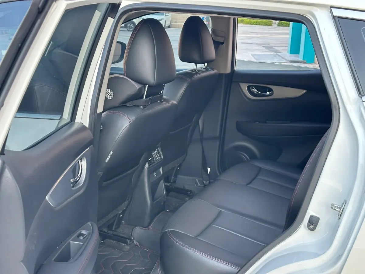 2021 Nissan Qashqai 2.0L 151HP L4 CVT,autocango,china used car exporter,china ev exporter,chinese used car exporter,chinese used ev exporter