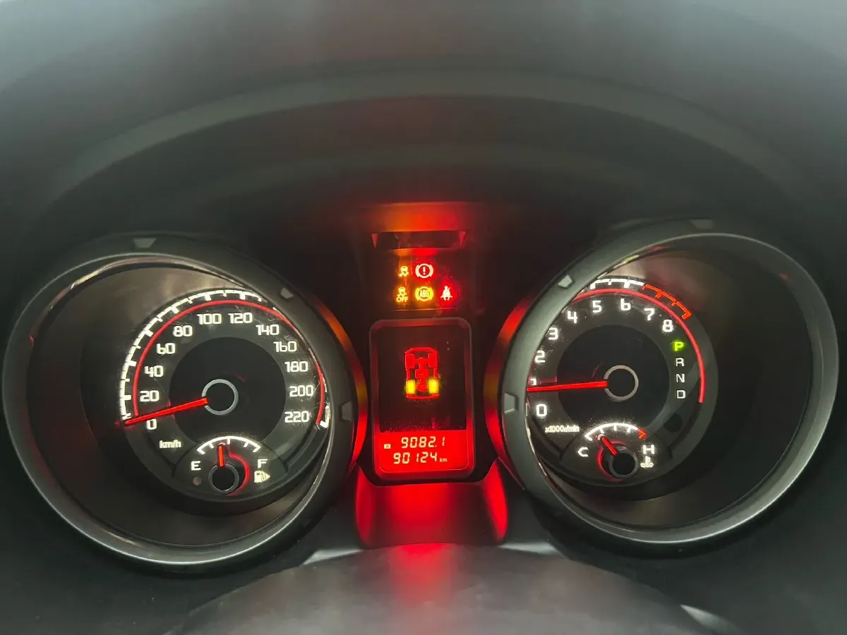 2017 Honda Jade 1.8L 141HP L4 5AT,autocango,china used car exporter,china ev exporter,chinese used car exporter,chinese used ev exporter