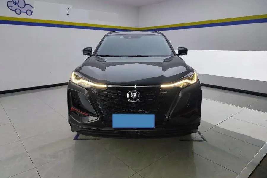 2022 ChangAn CS75 Plus 2.0T 233HP L4 8AT,autocango,china used car exporter,china ev exporter,chinese used car exporter,chinese used ev exporter