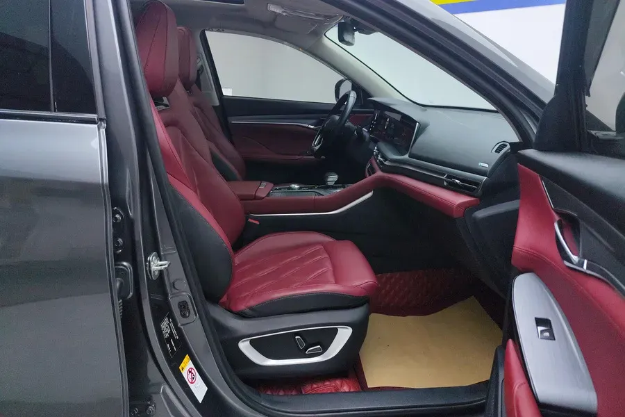 2022 ChangAn CS75 Plus 2.0T 233HP L4 8AT,autocango,china used car exporter,china ev exporter,chinese used car exporter,chinese used ev exporter