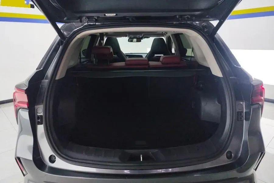 2022 ChangAn CS75 Plus 2.0T 233HP L4 8AT,autocango,china used car exporter,china ev exporter,chinese used car exporter,chinese used ev exporter