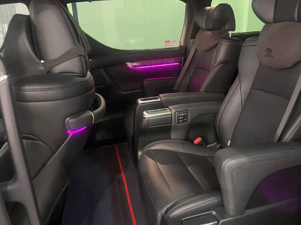 2020 Toyota Alphard 2.5L 117HP L4 E-CVT Hybrid,autocango,china used car exporter,china ev exporter,chinese used car exporter,chinese used ev exporter