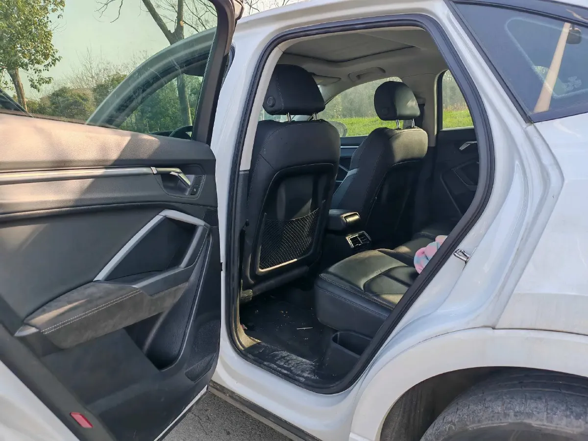 2021 Audi Q3 Sportback 2.0T 186HP L4 7DCT,autocango,china used car exporter,china ev exporter,chinese used car exporter,chinese used ev exporter