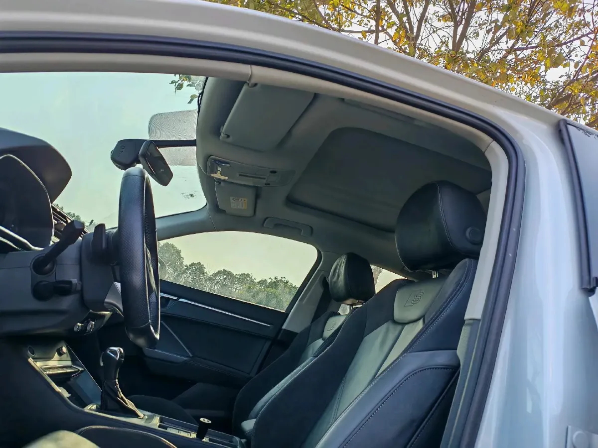 2021 Audi Q3 Sportback 2.0T 186HP L4 7DCT,autocango,china used car exporter,china ev exporter,chinese used car exporter,chinese used ev exporter