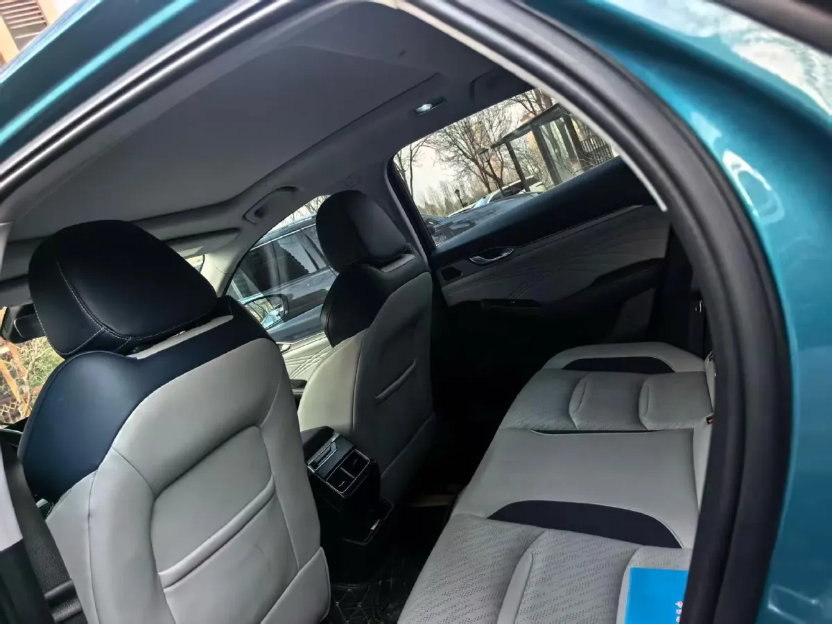 2021 Geely Preface 2.0T 190HP L4 7DCT,autocango,china used car exporter,china ev exporter,chinese used car exporter,chinese used ev exporter