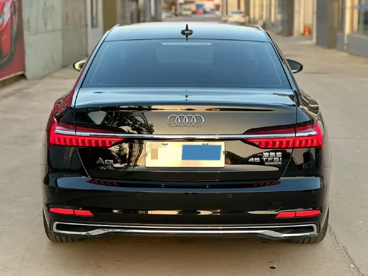 2023 Audi A6L 2.0T 245HP L4 7DCT,autocango,china used car exporter,china ev exporter,chinese used car exporter,chinese used ev exporter