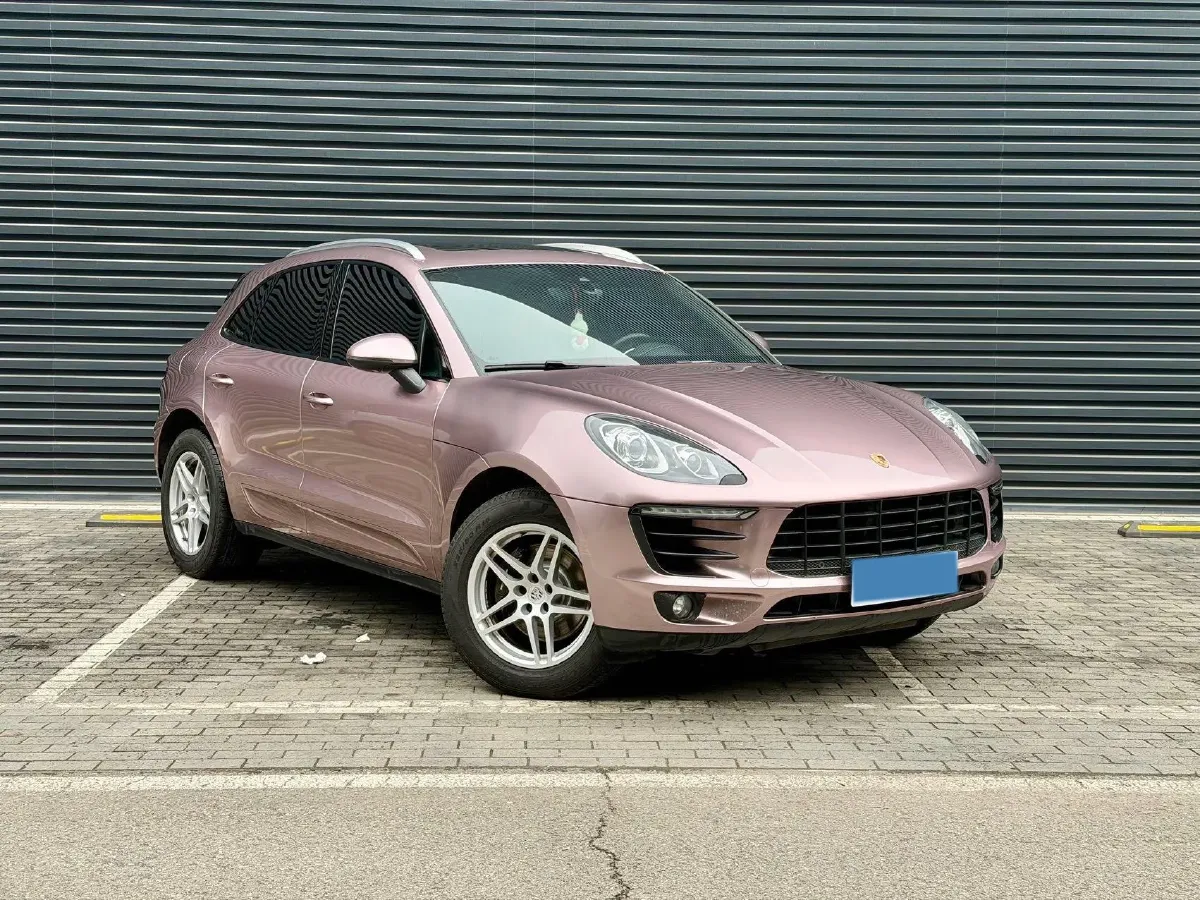 2017 Porsche Macan 2.0T 252HP L4 7DCT,autocango,china used car exporter,china ev exporter,chinese used car exporter,chinese used ev exporter