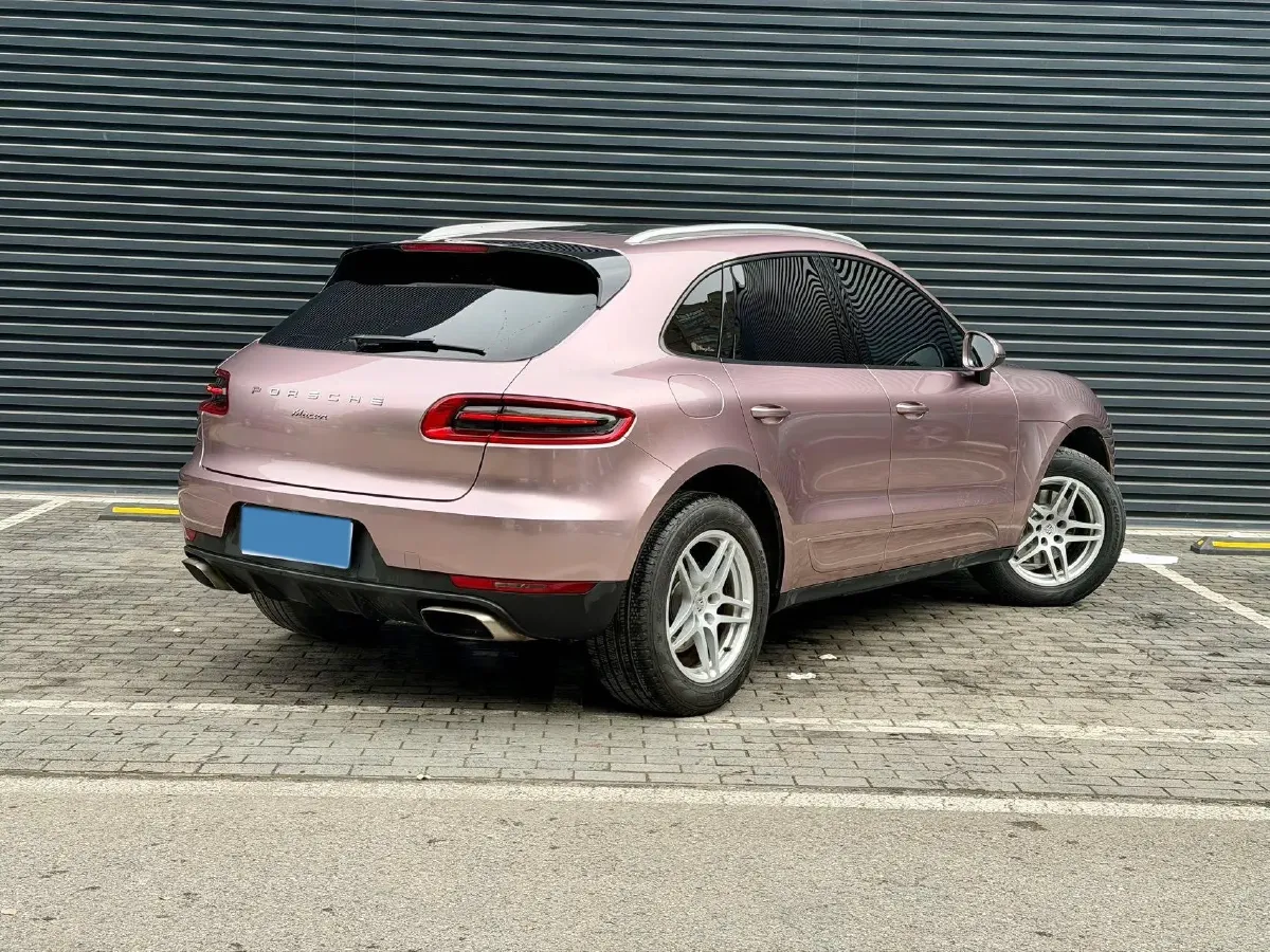 2017 Porsche Macan 2.0T 252HP L4 7DCT,autocango,china used car exporter,china ev exporter,chinese used car exporter,chinese used ev exporter