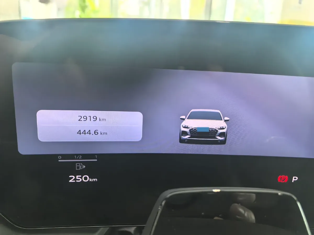 2026 Audi A5L 2.0T 204HP L4 7DCT,autocango,china used car exporter,china ev exporter,chinese used car exporter,chinese used ev exporter