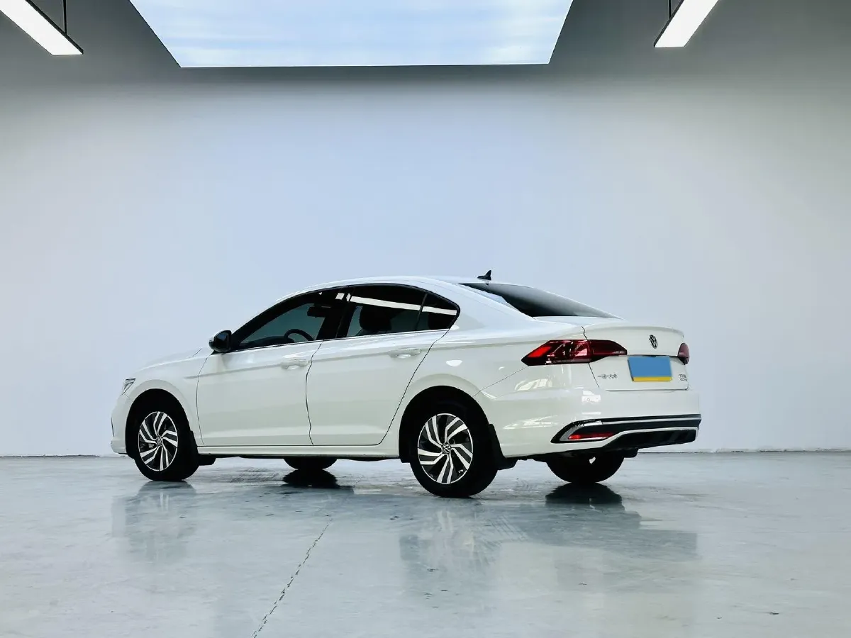 2023 Volkswagen Bora 1.2T 116HP L4 7DCT,autocango,china used car exporter,china ev exporter,chinese used car exporter,chinese used ev exporter