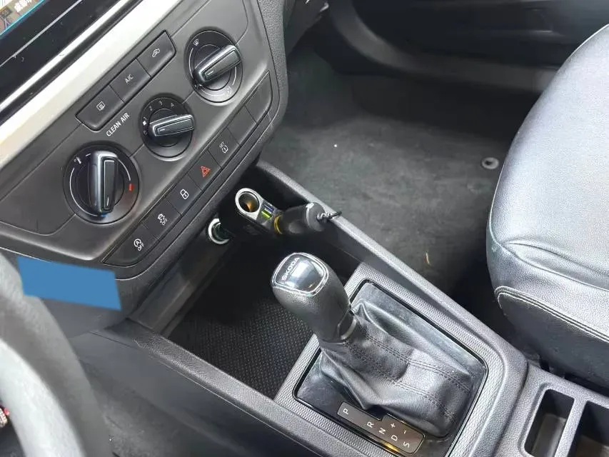 2020 Skoda Kamiq 1.5L 112HP L4 6AT,autocango,china used car exporter,china ev exporter,chinese used car exporter,chinese used ev exporter