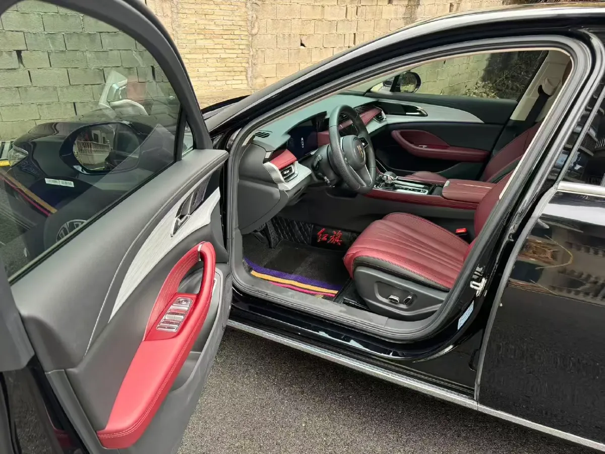 2025 HongQi H5 1.5T 169HP L4 1DHT Hybrid,autocango,china used car exporter,china ev exporter,chinese used car exporter,chinese used ev exporter